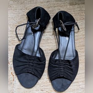 LONGCHAMP Toggle Flat Sandal in Black Size 39